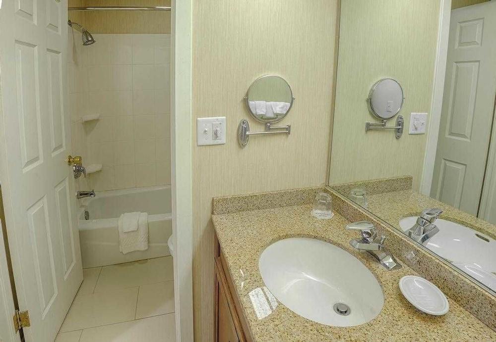 Albany Airport Inn And Suites Latham Eksteriør bilde