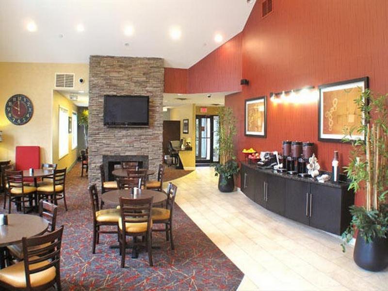 Albany Airport Inn And Suites Latham Restaurant bilde