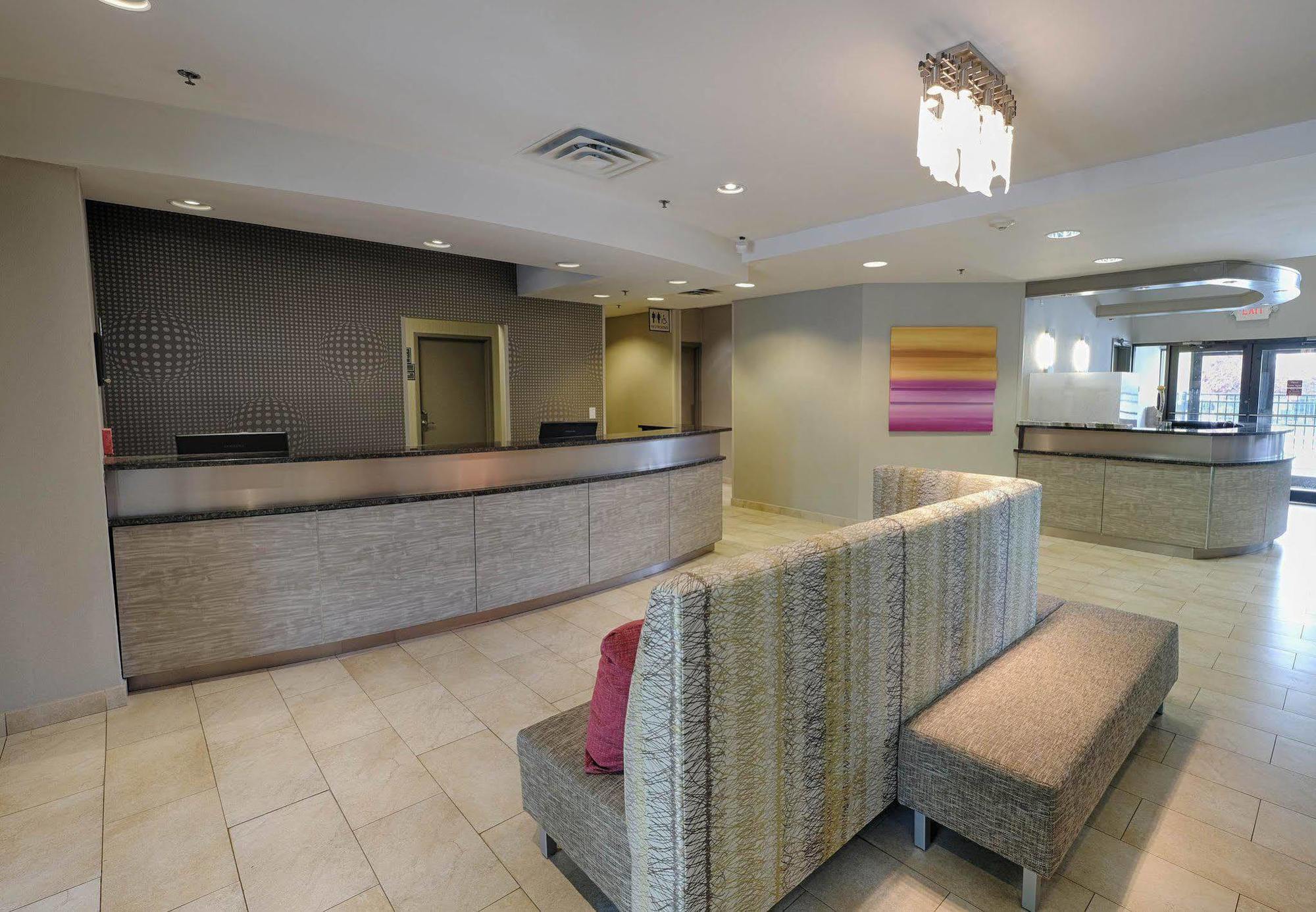 Albany Airport Inn And Suites Latham Eksteriør bilde