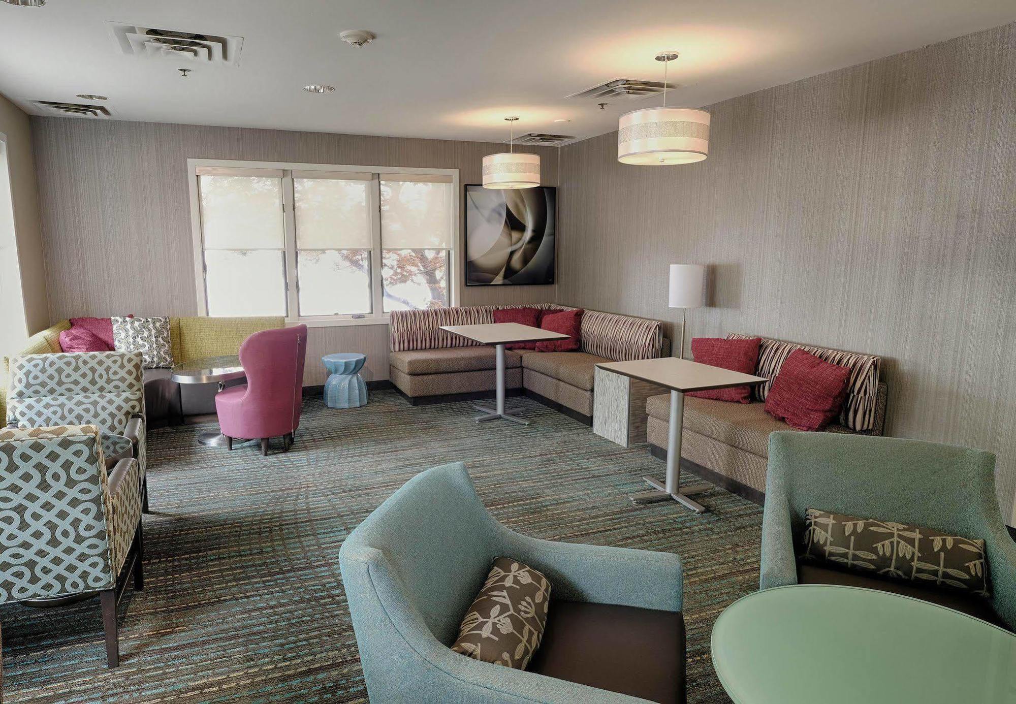 Albany Airport Inn And Suites Latham Eksteriør bilde