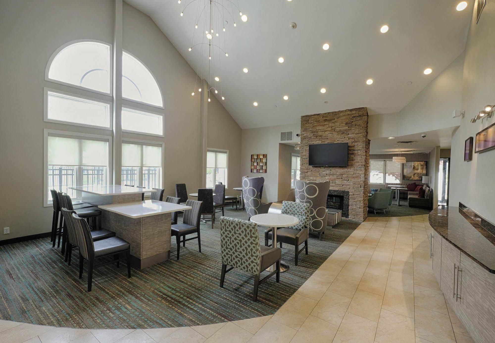 Albany Airport Inn And Suites Latham Eksteriør bilde