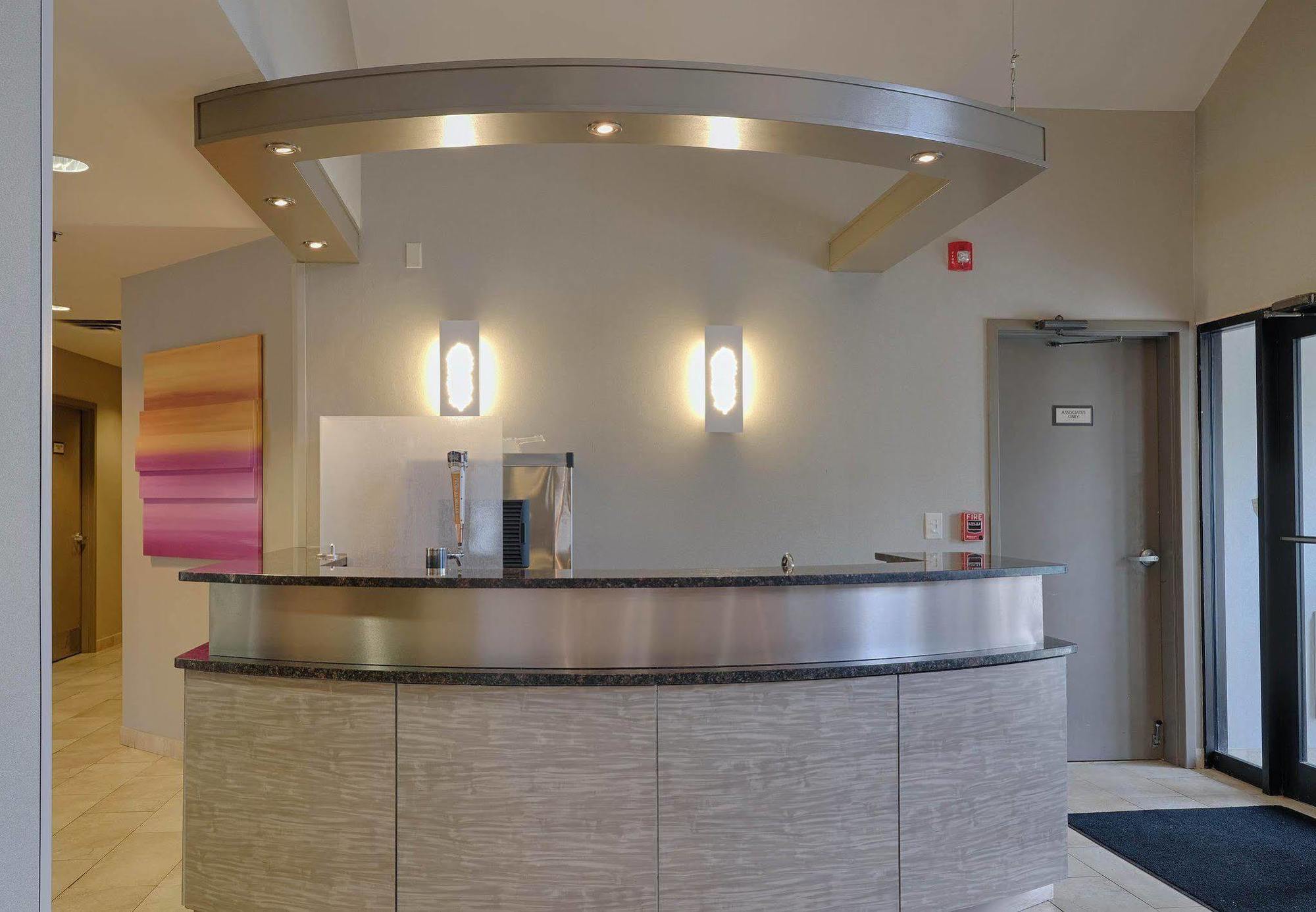 Albany Airport Inn And Suites Latham Eksteriør bilde