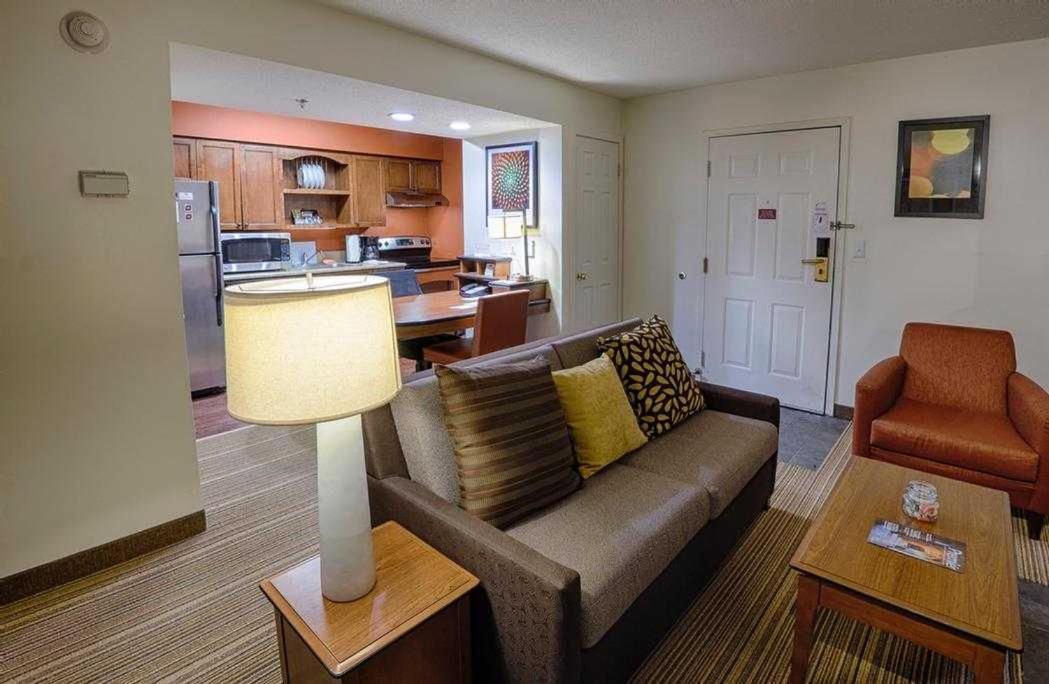 Albany Airport Inn And Suites Latham Eksteriør bilde
