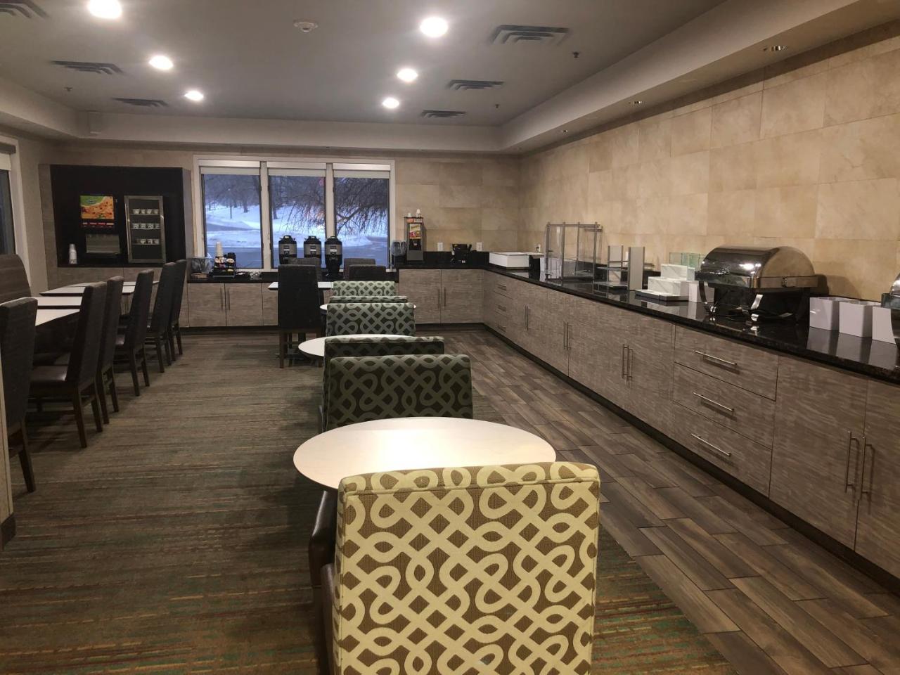 Albany Airport Inn And Suites Latham Eksteriør bilde