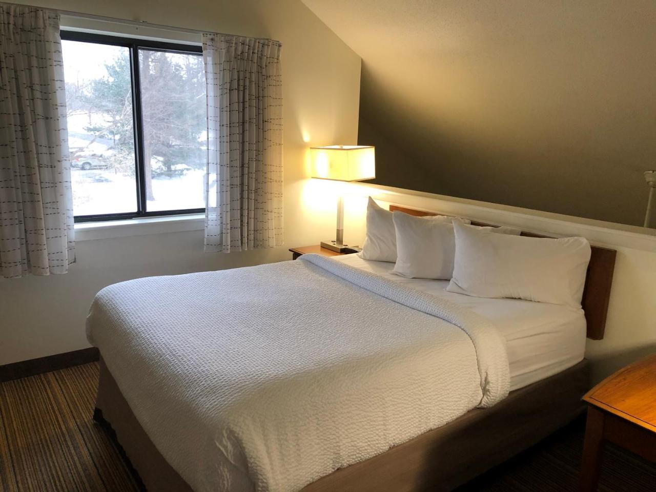 Albany Airport Inn And Suites Latham Eksteriør bilde
